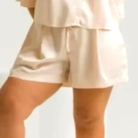 NWT Ettitude Bamboo Sateen Shortie Cream Womens Small New in Box Silky Lingerie - Picture 3 of 12